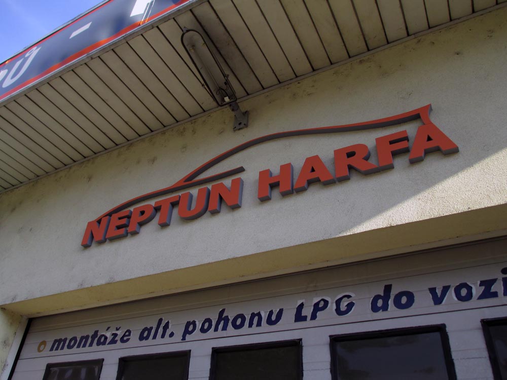 3D pismo neptun harfa 02.jpg
