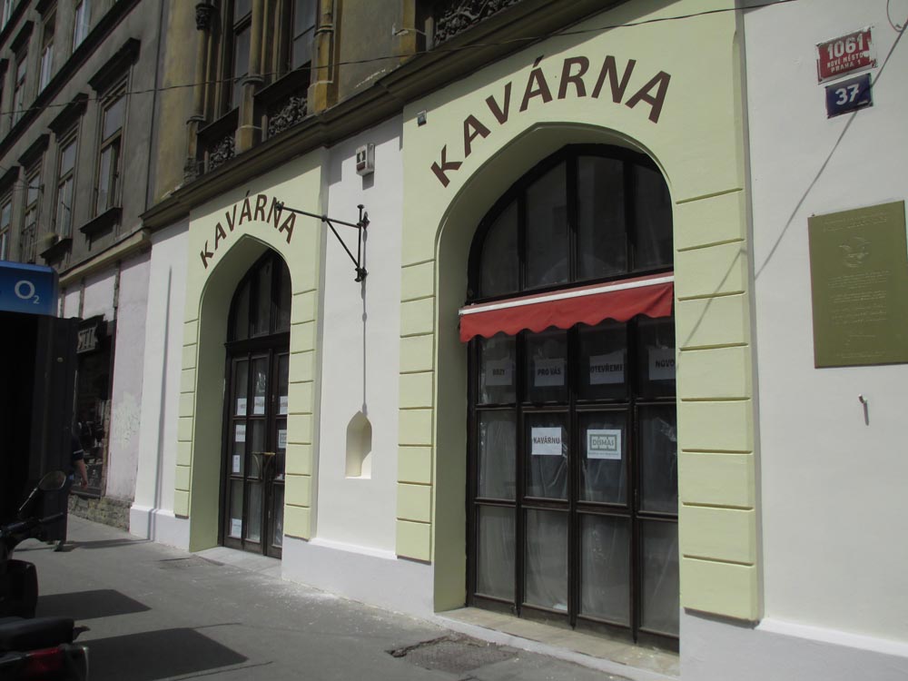malba na omitku kavarna 03.jpg