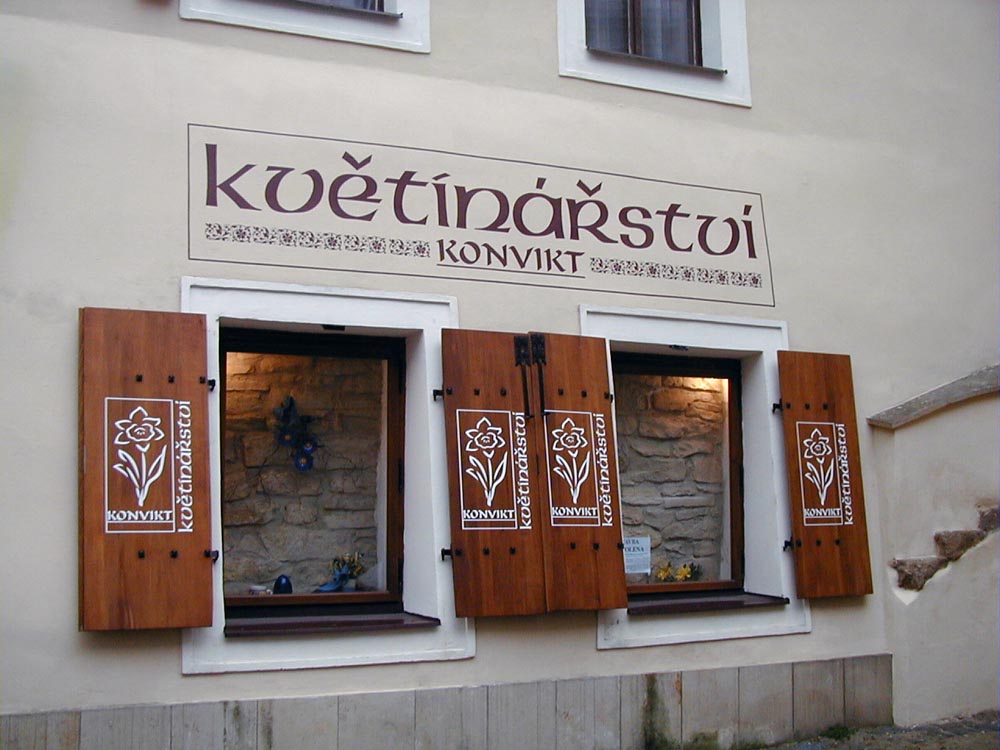 malba na omitku kvetiny konviktska 02.jpg