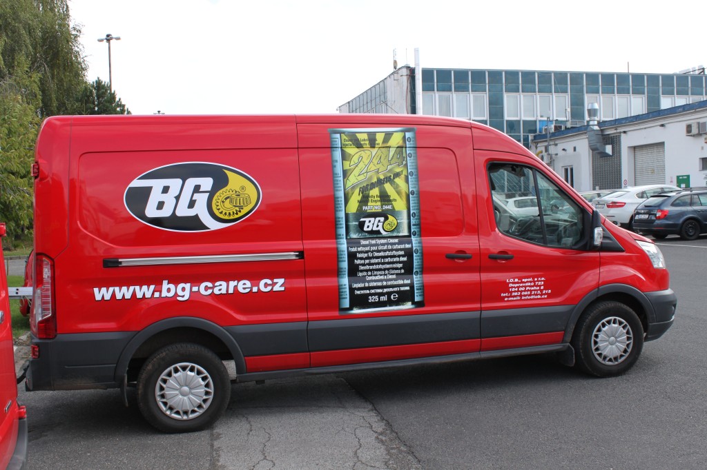 polepy automobilu petro canada 05.jpg